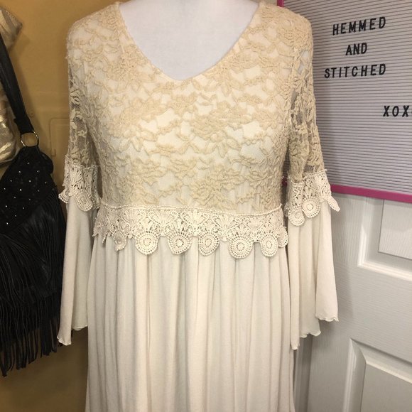 James C Lace Embroidered Dress - Picture 2 of 11